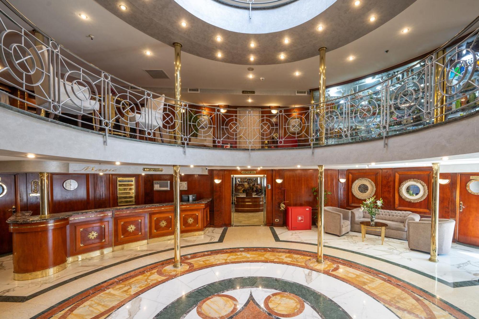 Magic I Nile Cruise Deluxe Boat The Scheduled Departure Is On Saturday For A 7-Day Nile Cruise Hotel Luxor Exterior photo