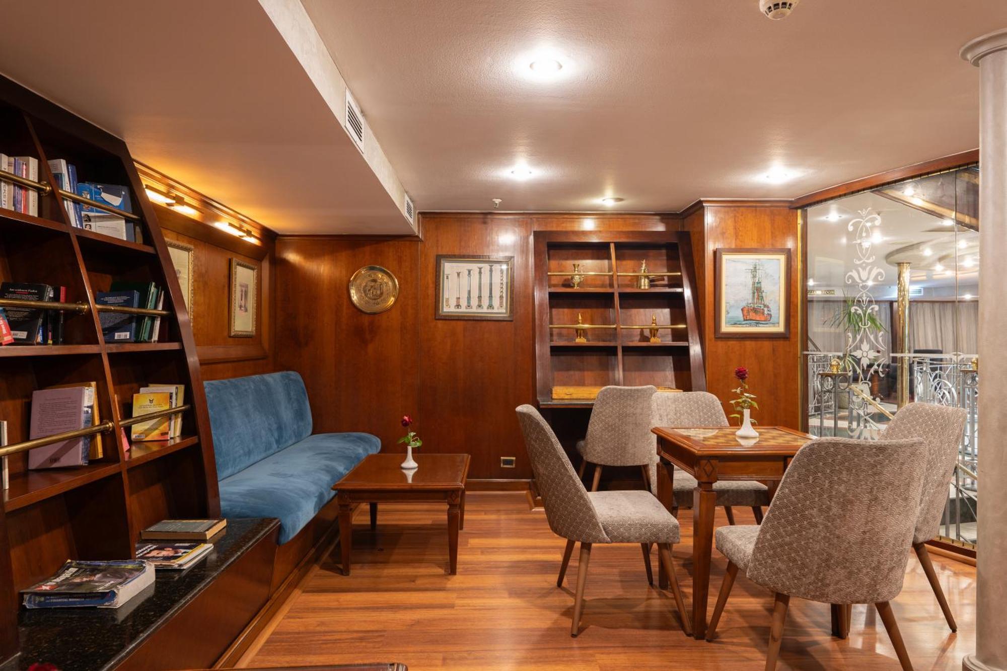 Magic I Nile Cruise Deluxe Boat The Scheduled Departure Is On Saturday For A 7-Day Nile Cruise Hotel Luxor Exterior photo